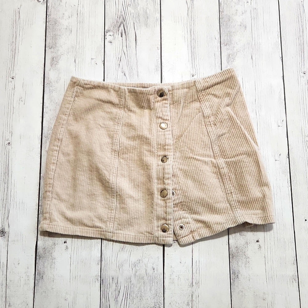 Forever 21  size small Corduroy Khaki color Snap button down mini skirt